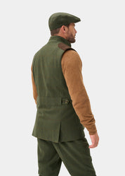 Alan Paine Combrook Jaktväst i Tweed - Mariner – på modell från sidan