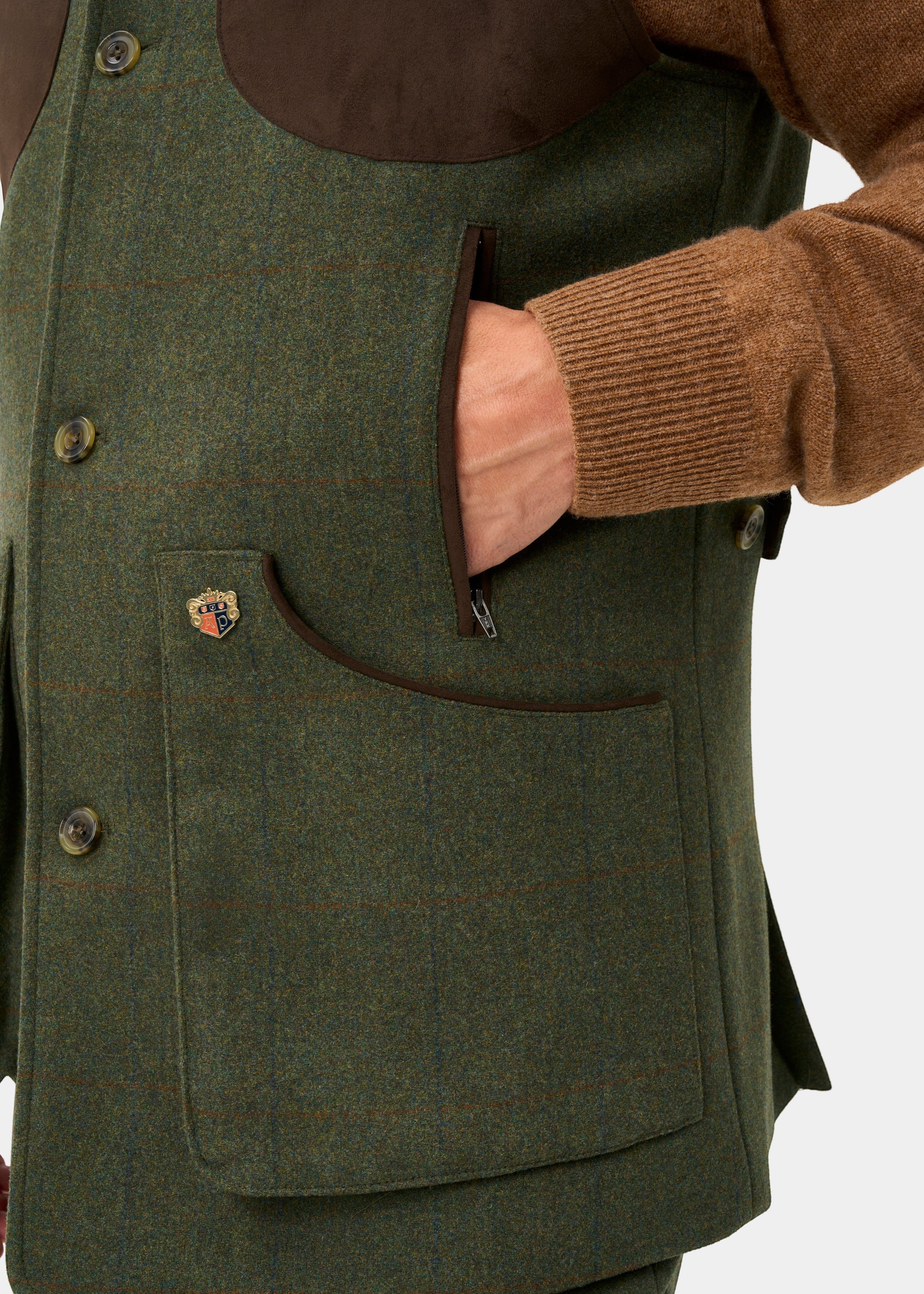 Alan Paine Combrook Jaktväst i Tweed - Mariner – detalj av bröstficka