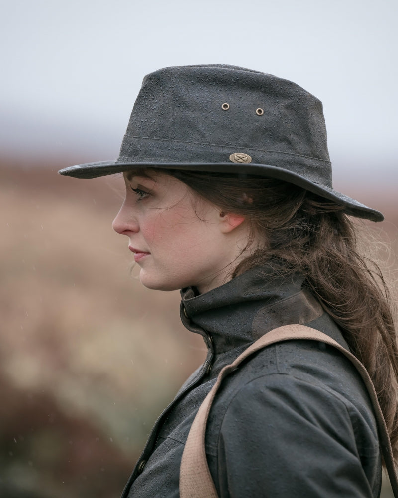 Caledonia - Vaxad Indiana Hatt för Dam och Herr