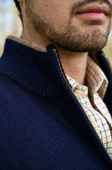 Lambswool sweater med halv lynlås - marineblå